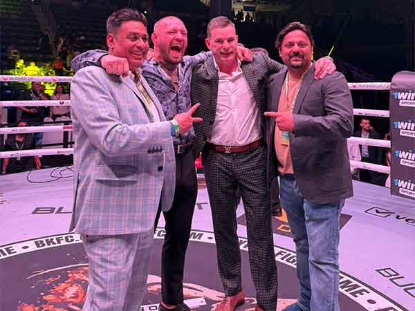(From Left to Right) Rajesh Banga, Conor McGregor, david feldman and Sunil Mathew (Photo: World League of Fighters)