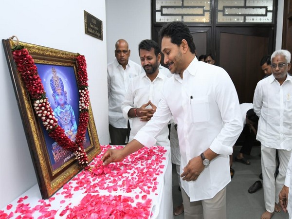 YSRCP President YS Jagan Mohan Reddy. (Photo: @ysjagan) 