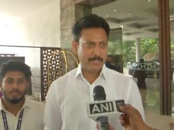 Tamil Nadu Minister Anbil Mahesh (File Photo/ANI)