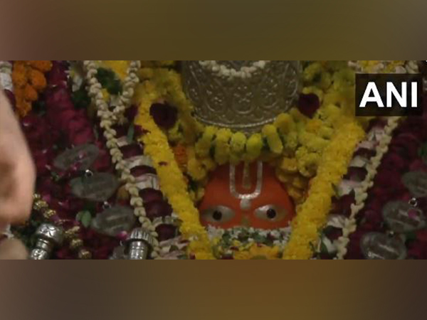 Devotees throng Hanuman Garhi temple in Ayodhya on Hanuman Jayanti (Photo/ANI)