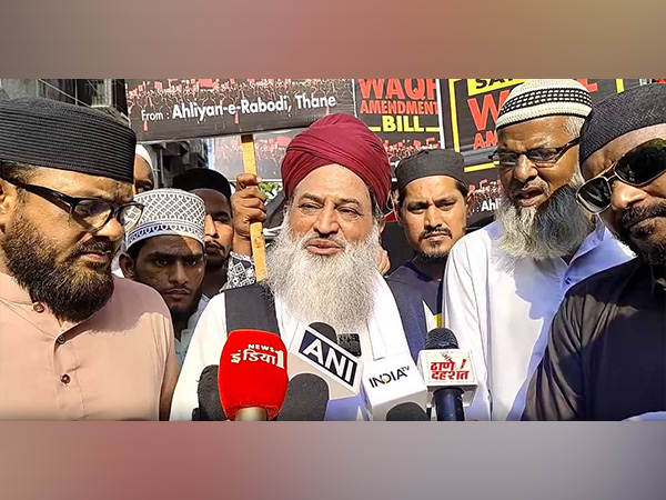  Muslim religious leader Mufti Sharif Sabri. (Photo/ANI)