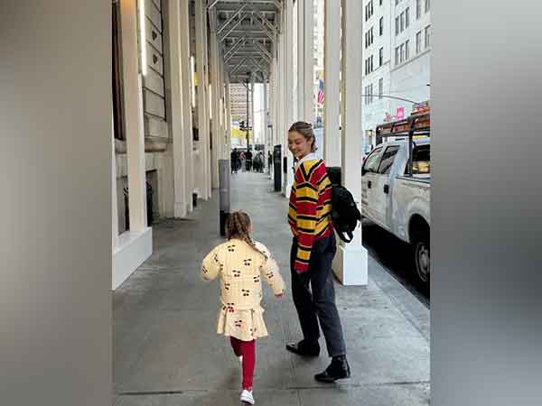 Gigi Hadid with Khai (Photo/Instagram/@gigihadid)