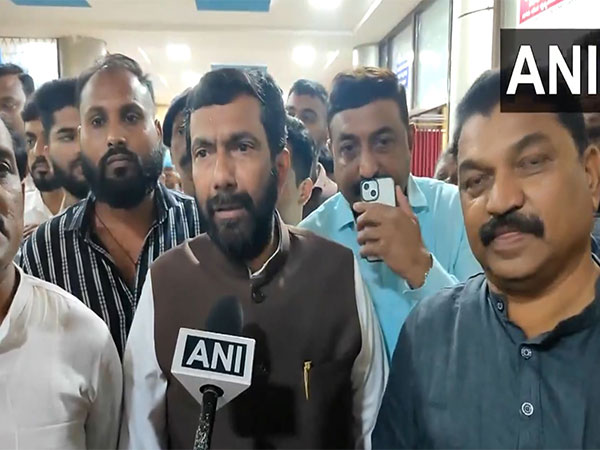  Karnataka Government Chief Whip Saleem Ahmed (Photo/ANI)