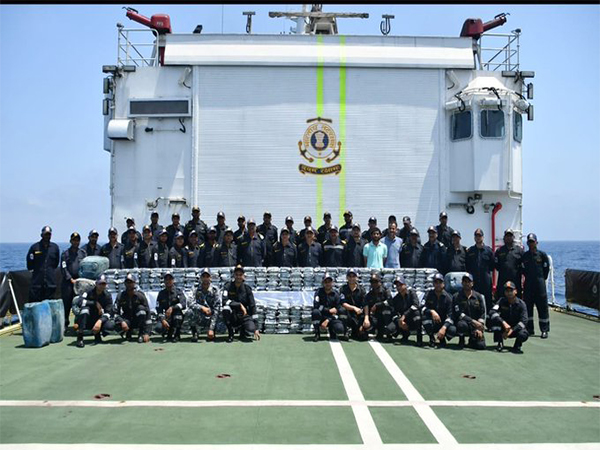 Indian Coast Guard apprehends 300  kgs of narcotics off Gujarat coast (Photo: X @IndiaCoastGuard)