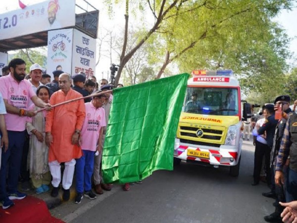  Chief Minister Nayab Singh Saini flagged off the race wit Advanced Life Support (ALS) ambulances by BPTP  at the event