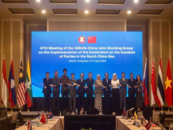 Philippines calls for adherence to South China Sea Arbitral Award at ASEAN-China negotiations (Photo/@Philippines Foreign Ministry)