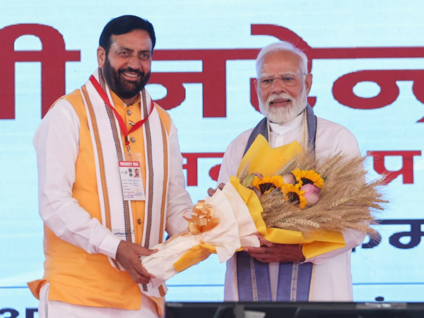 Haryana Chief Minister Nayab Singh Saini with Prime Minister Narendra Modi (Pic/@NayabSainiBJP)