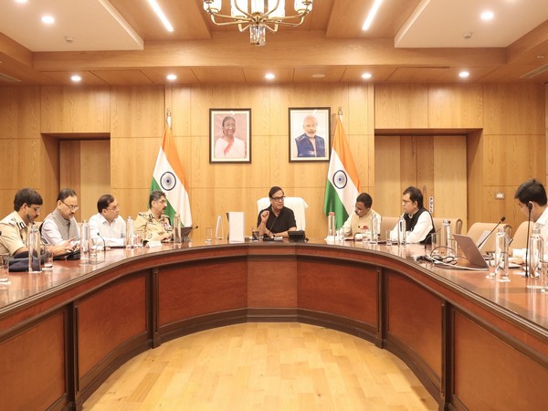 Assam Chief Minister Himanta Biswa Sarma conducts meeting (Photo/X Himanta Biswa Sarma @himantabiswa)