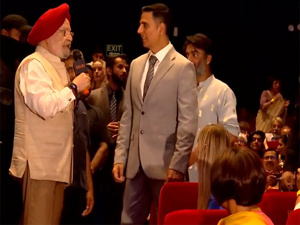 Hardeep Singh Puri at Kesari Chapter 2 screening (Photo: ANI)