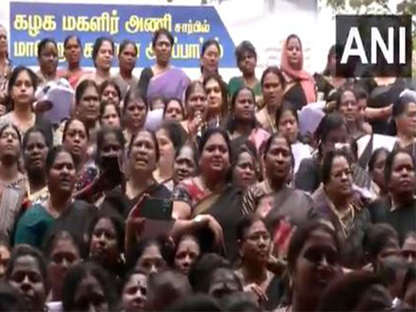 AIADMK’s women workers protest against Tamil Nadu Minister K Ponmudy.  (Photo/ANI)