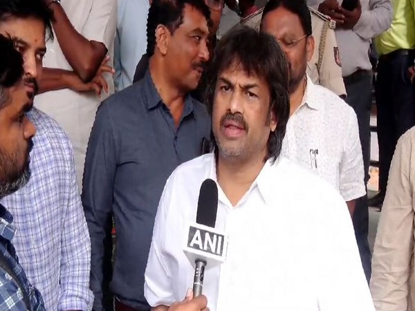 Karantaka minister Madhu Bangarappa (Photo: ANI)