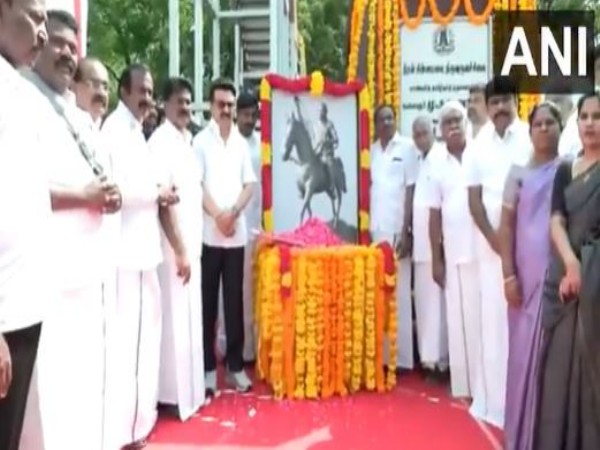 Tamil Nadu CM, MK Stalin paying tribute to Dheeran Chinnamali (Photo/ ANI) 