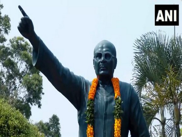 Statue of Biju Patnaik (Photo/ANI)