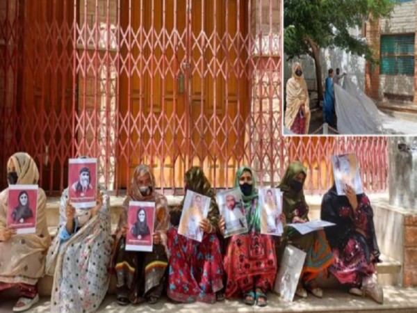  Families of Baloch political prisoners. (Photo source: @TBPEnglish)