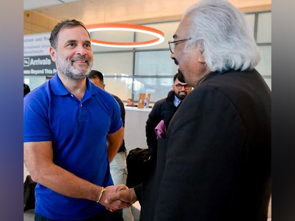 Sam Pitroda welcomes Rahul Gandhi to US (Photo/@sampitroda)