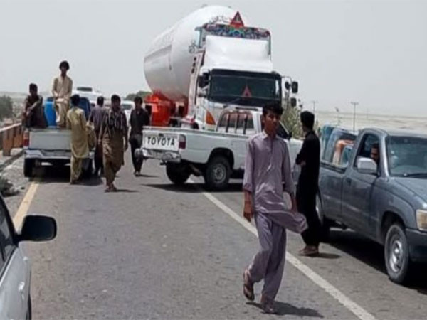 Gwadar pickup drivers block Coastal Highway to protest Coast Guard vehicle seizures. (Photo: X/ @TBPEnglish)