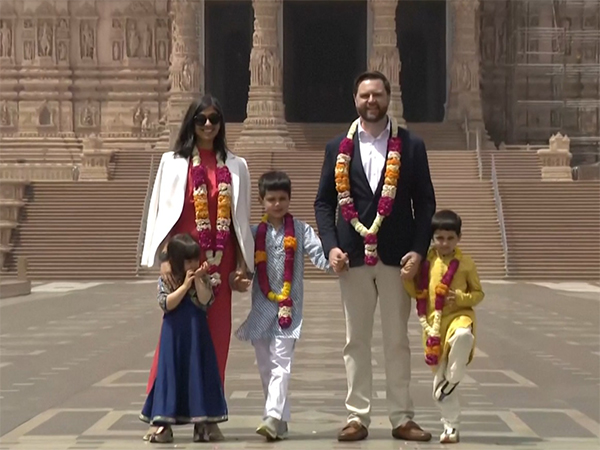 US Vice President JD Vance, Second Lady Usha Vance, along with their children at Akshardham Temple (Photo/US Pool via Reuters)