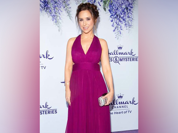 Lacey Chabert (Image source/X) 