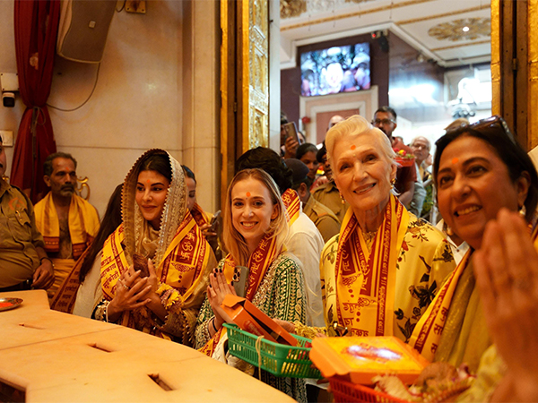 Jacqueline Fernandez with Maye Musk (Image source: Instagram)