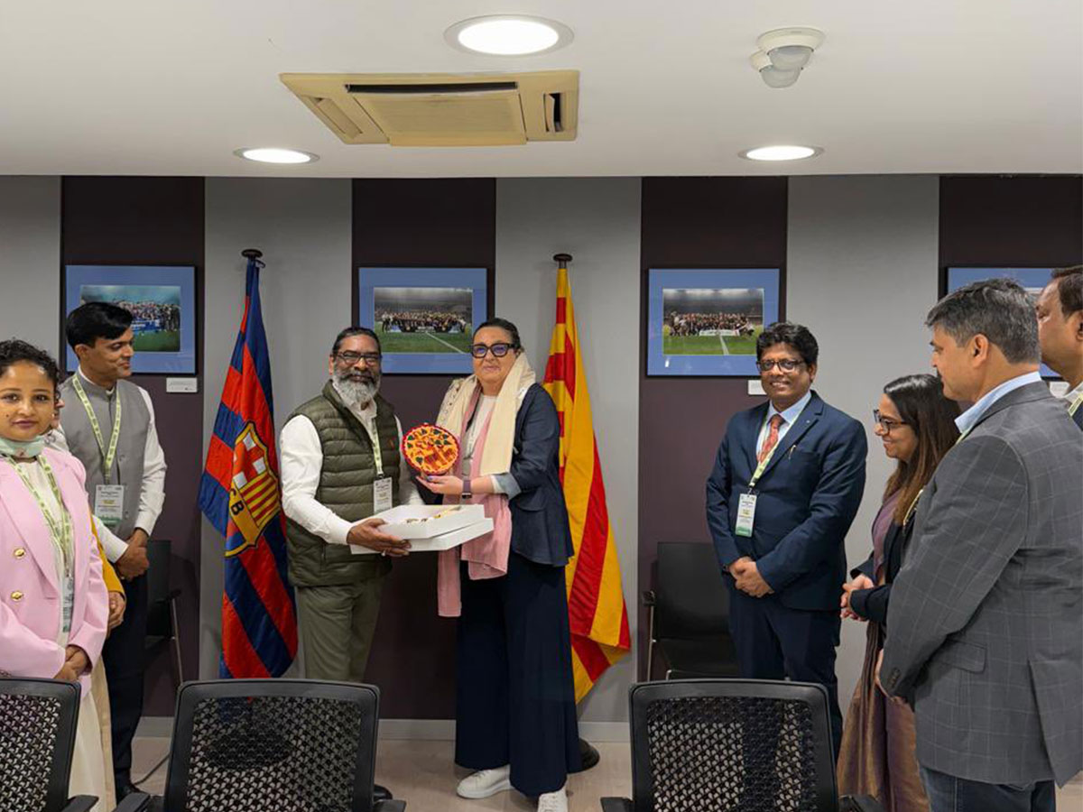 Jharkhand Chief Minister Hemant Soren meets Vice President of FC Barcelona, Elena Fort (Photo/X@CGIBarcelona)