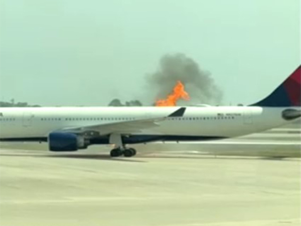  A Delta Air Lines flight caught fire on the tarmac at Orlando International Airport (Photo: Reuters)