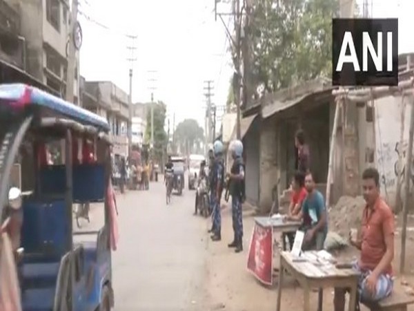 Everyday life gradually resumes amid tight security in Murshidabad (Photo/ANI)