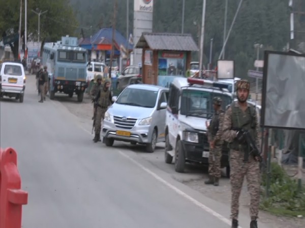 Security forces deployed in the main market of Pahalgam (Photo/ANI)