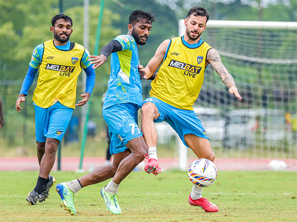 CFC players practicing (Photo: ISL Media)