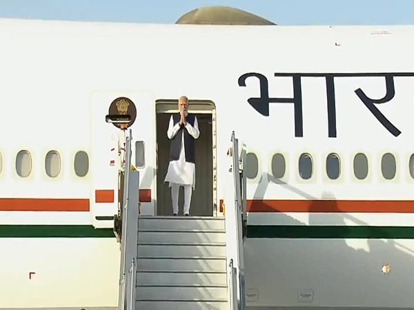 Prime Minister Narendra Modi arrives in Delhi. (Image Credit: ANI/DDNews)