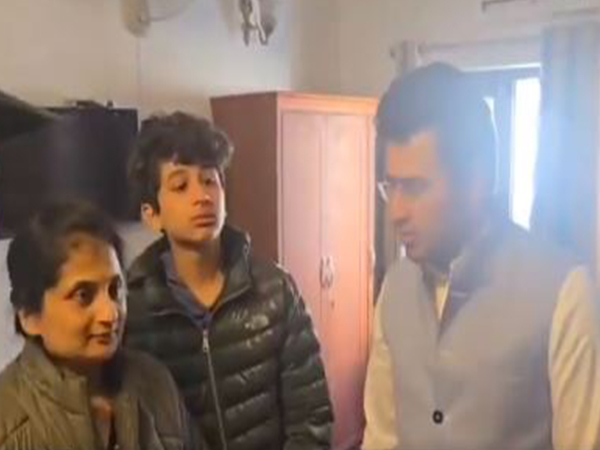 Karnataka BJP MP Tejasvi Surya met Pallavi and her son in Srinagar (Photo X/@Tejasvi_Surya