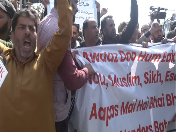 Protests in Srinagar (Photo/ANI)