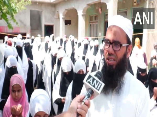  Raj Ali, caretaker of the Jamia Ruqaiya Lil Banat madrassa in Udhampur (Photo/ANI)