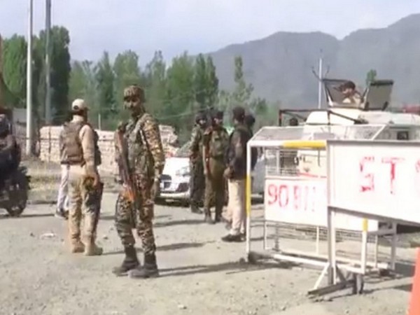 Security Forces patrolling in Anantnag (Photo/ANI)