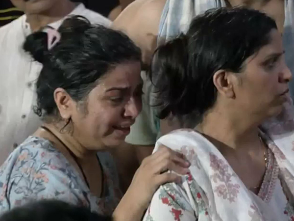 Last rites of Dilip Desale, who was killed in PahalgamTerrorist Attack, being performed at his native place in Panvel, Maharashtra (Photo/ANI)