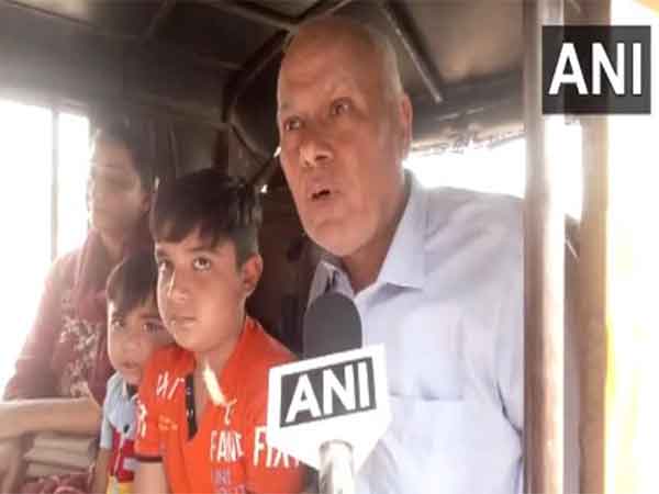 Pakistani national going back to his country via the Attari-Wagah border (Photo/ANI)