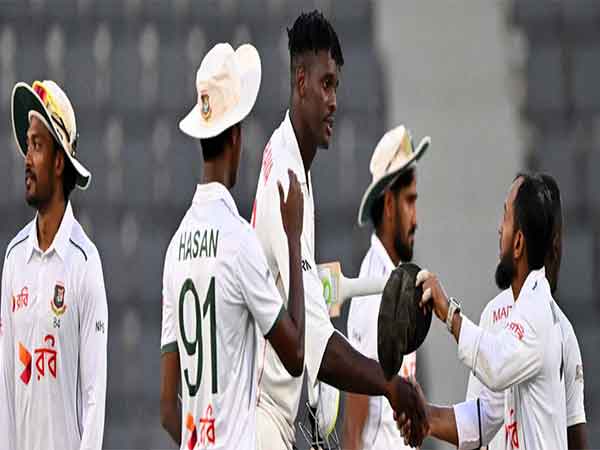 Bangladesh and Zimbabwe players (Photo: ICC) 