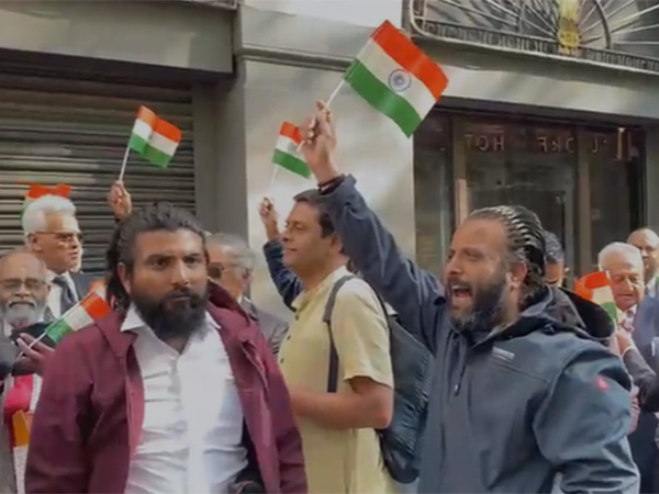 People gathered outside the Indian High Commission in UK in support of the victims of Pahalgam attack (Photo/ANI)
