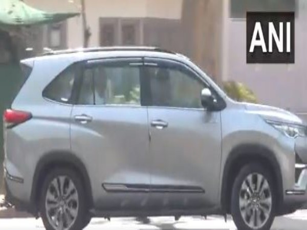 LoP Rahul Gandhi leaves for Srinagar (Photo/ANI)