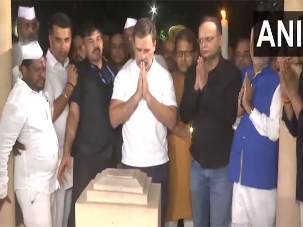 Rahul Gandhi pays tributes to Mahatma Gandhi at Gandhi Smriti (Photo/ANI) 
