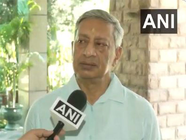 Former Jammu and Kashmir Director General of Police (DGP) Shesh Paul Vaid (Photo/ANI)