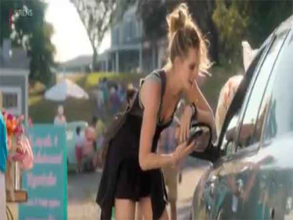 Still from 'Sirens' (Image source/X/ Netflix) 