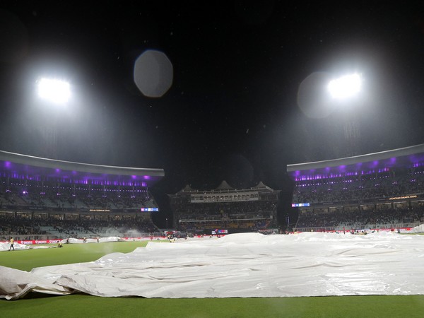 Rain interrupted the game at Eden Gardens. (Photo- IPL X)