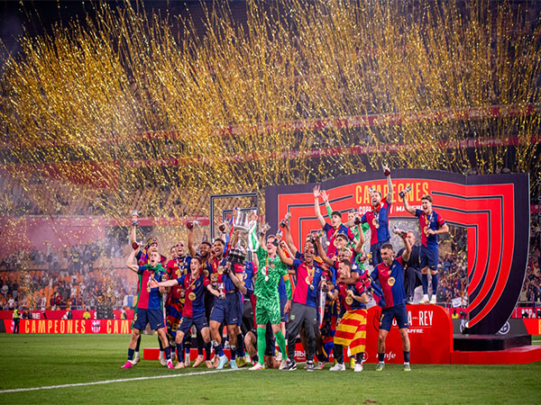 FC Barcelona celebrate triumph (Photo: mterstegen1/X) 