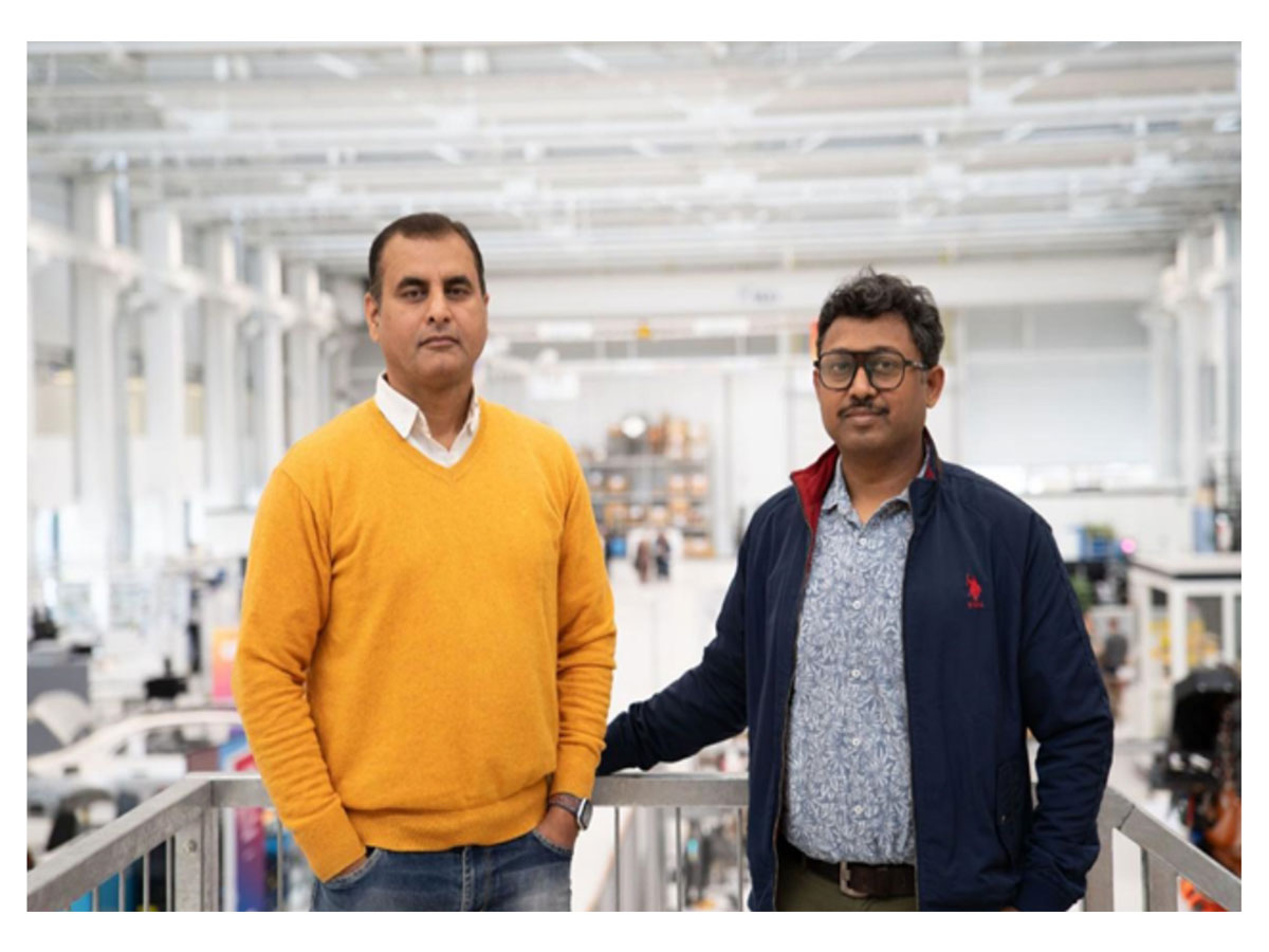 Prasoon Sharma (Founder) and Ashwani Singh (Co-founder) of Pradivya Software Pvt Ltd (Brand name: WUS)