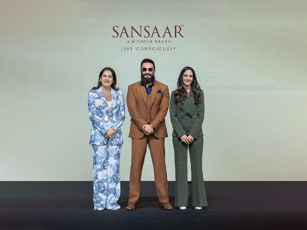 (From Left) Sanjana Arora, Business Head, Sansaar A D’Decor Brand; Brand Ambassador Ranveer Singh, and Sarah Arora, Creative Director, Sansaar A D’Decor Brand
