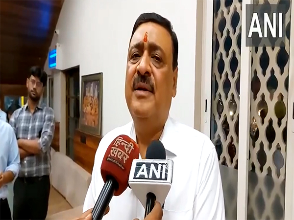  Garhwal Divisional Commissioner, Vinay Shankar Pandey (Photo/ANI) 