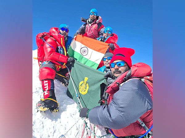 ITBP creates history with first-ever CAPF ascent of Mt. Makalu (Photo/ITBP) ITBP creates history with first-ever CAPF ascent of Mt. Makalu (Photo/ITBP)