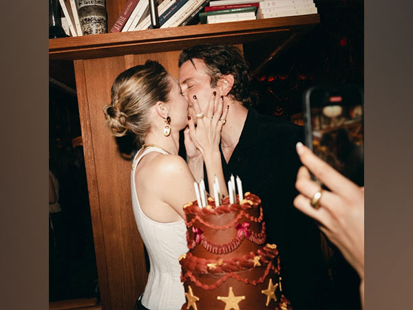 Gigi Hadid, Bradley Cooper (Photo/Instagram/@gigihadid)