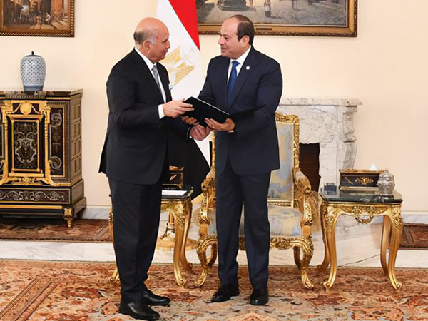 President El-Sisi emphasises Egypt’s keenness on success of Arab Summit in Baghdad (Photo/WAM)