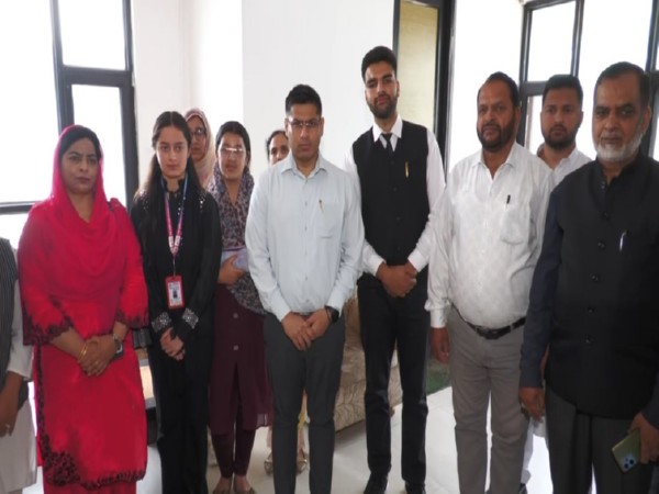 Poonch DC meets toppers of J-K class 10th and 12 exams (Photo: ANI)